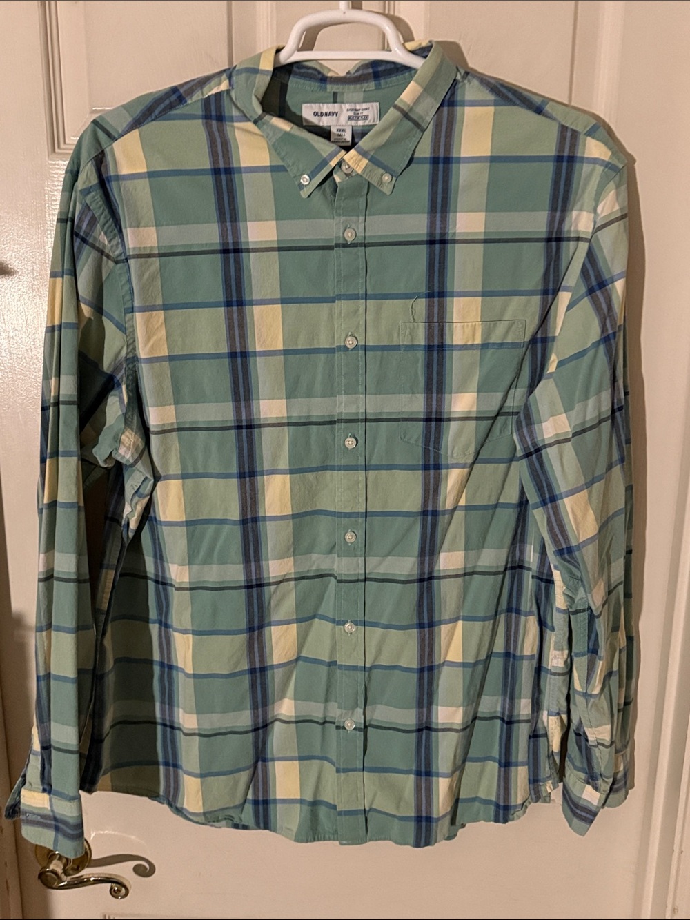 Old Navy Men's Light Green and Blue Plaid XXXL Tall Slim Fit Button-Down Shirt